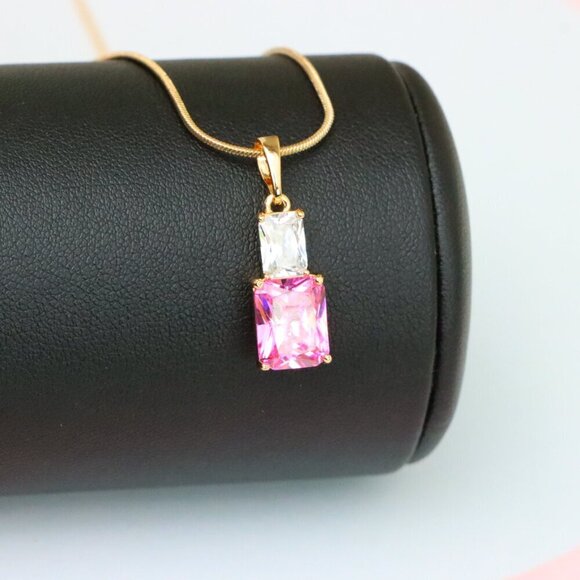 "Chic Pink Pendant in Gold-Plated Brass – Feminine and Elegant Look, XPPT1808 - Picture 2 of 13